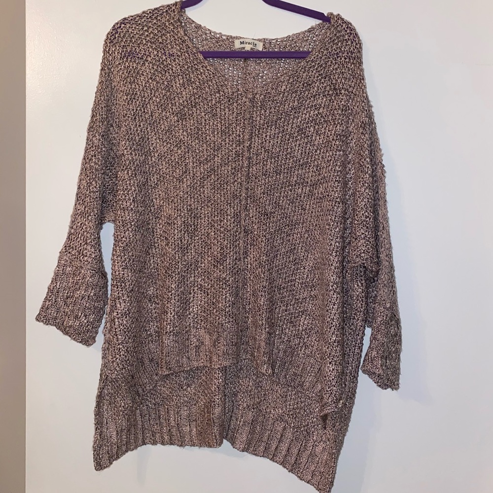 Thin sweater